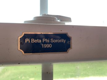 Pi Beta Phi Sorority (1990)