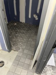 Laying_Floor_Tile